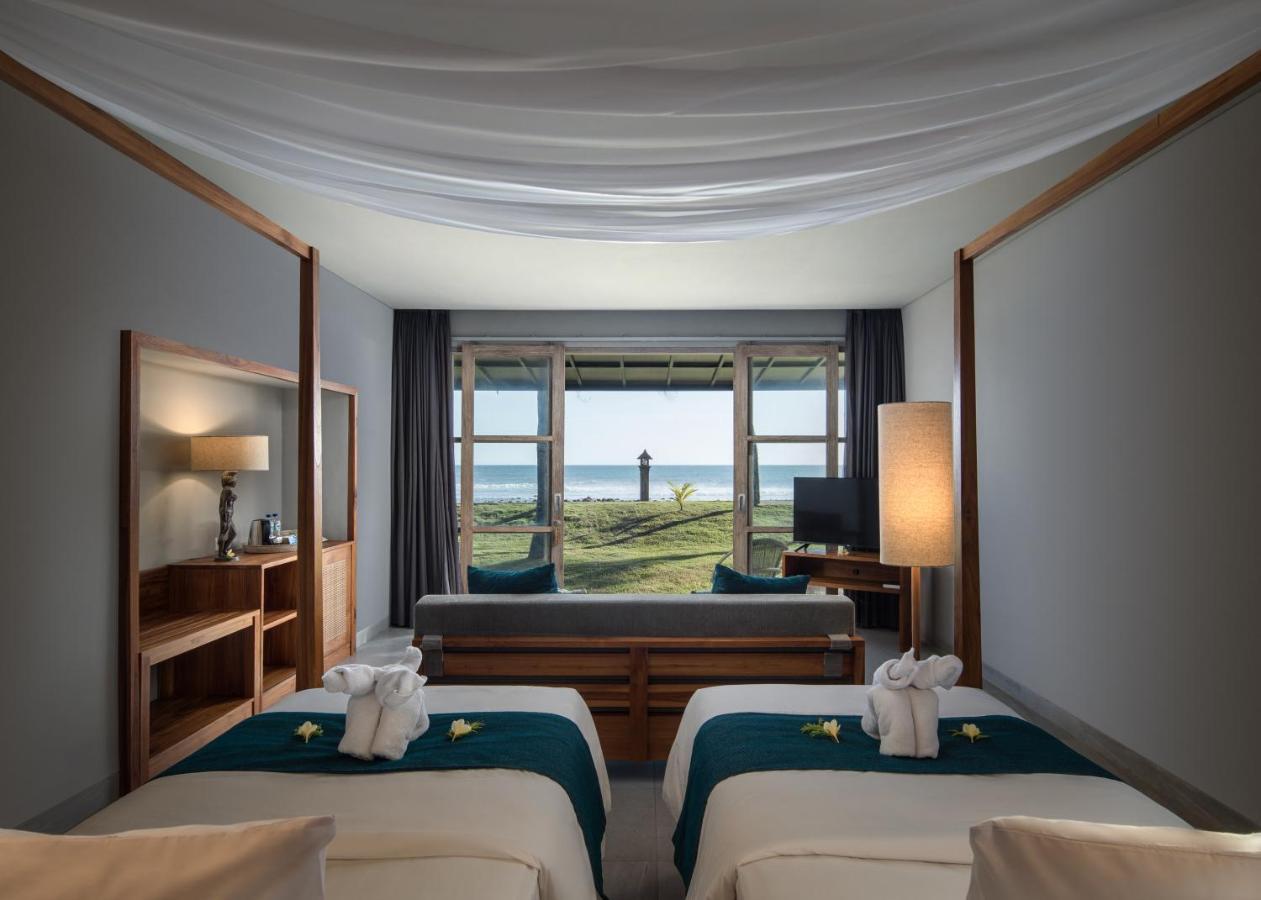 Umadewi Surf & Retreat Otel Pulukan Dış mekan fotoğraf