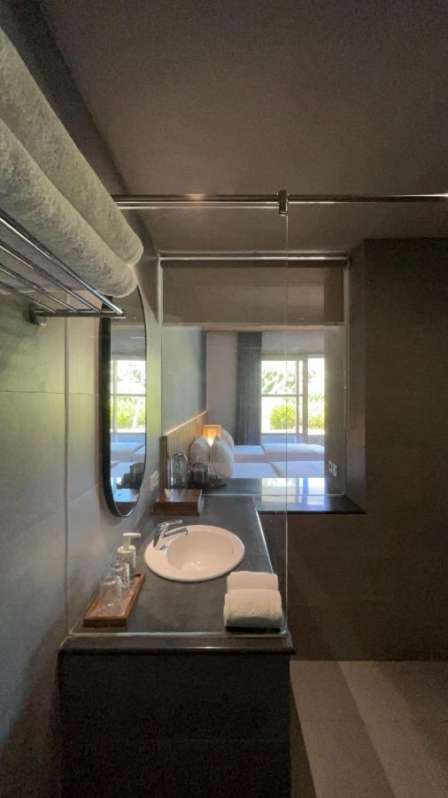 Umadewi Surf & Retreat Otel Pulukan Dış mekan fotoğraf