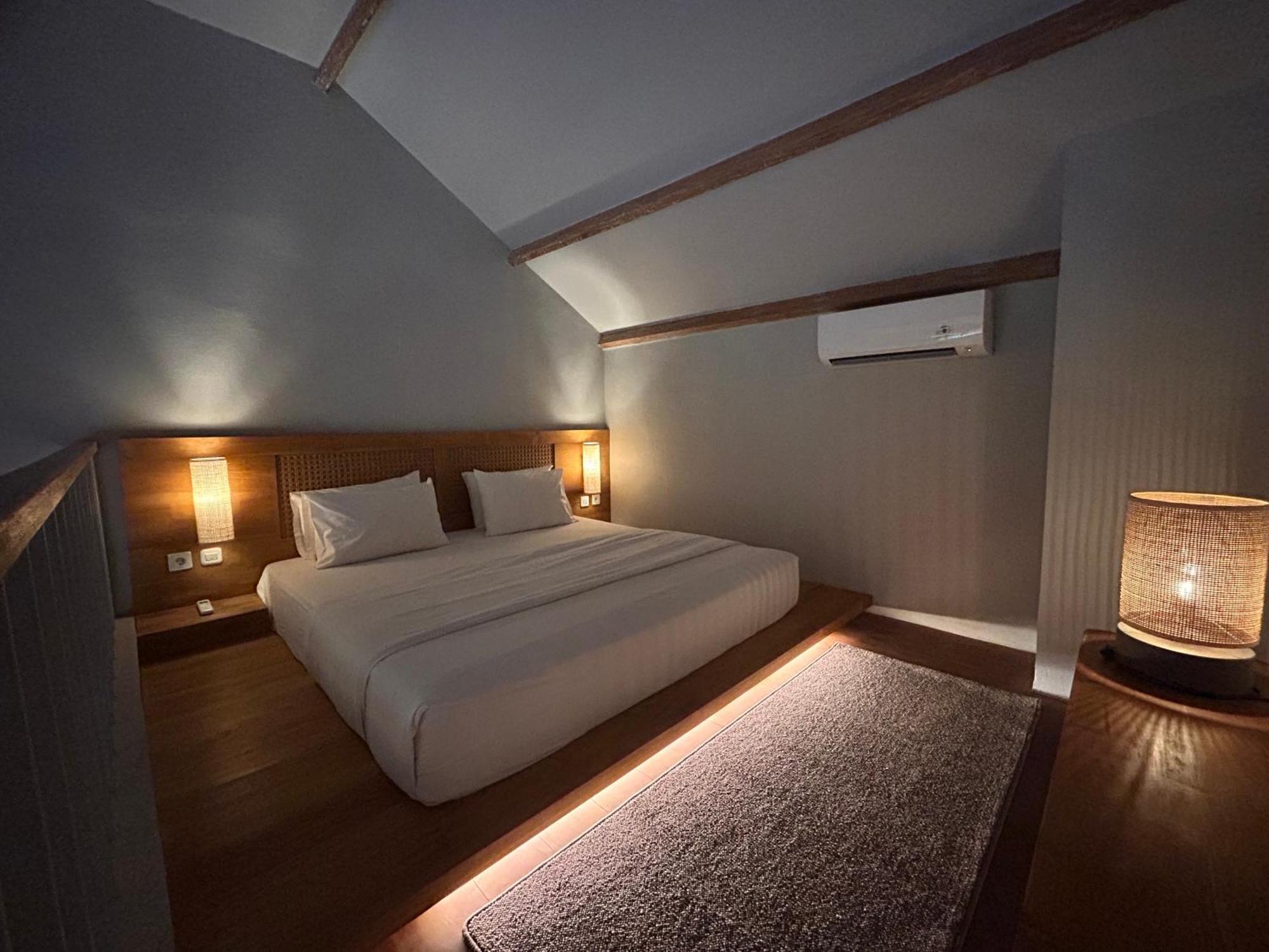 Umadewi Surf & Retreat Otel Pulukan Dış mekan fotoğraf