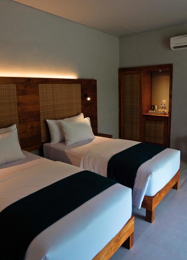 Umadewi Surf & Retreat Otel Pulukan Dış mekan fotoğraf