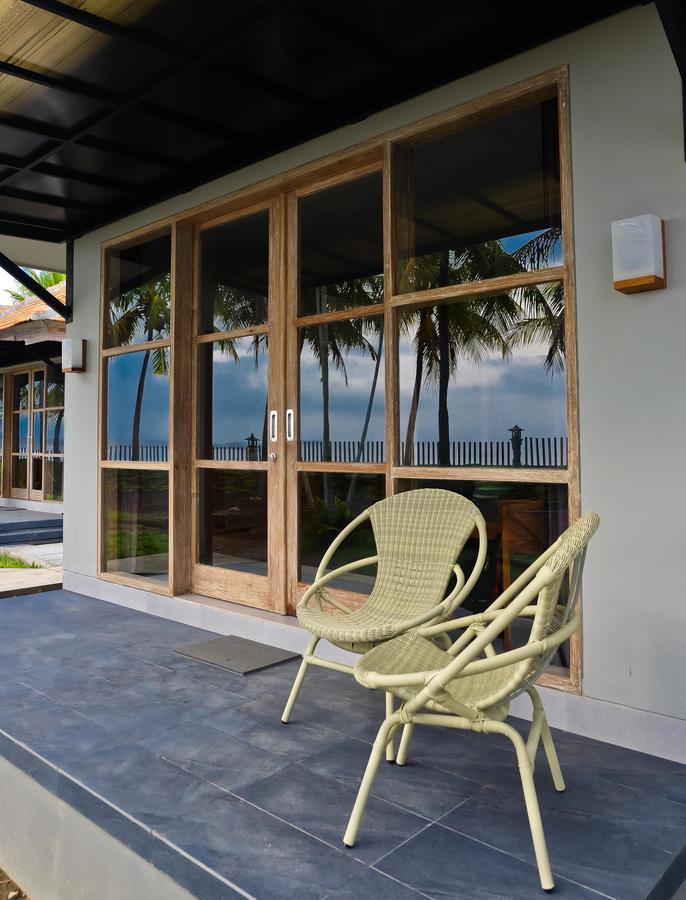 Umadewi Surf & Retreat Otel Pulukan Dış mekan fotoğraf